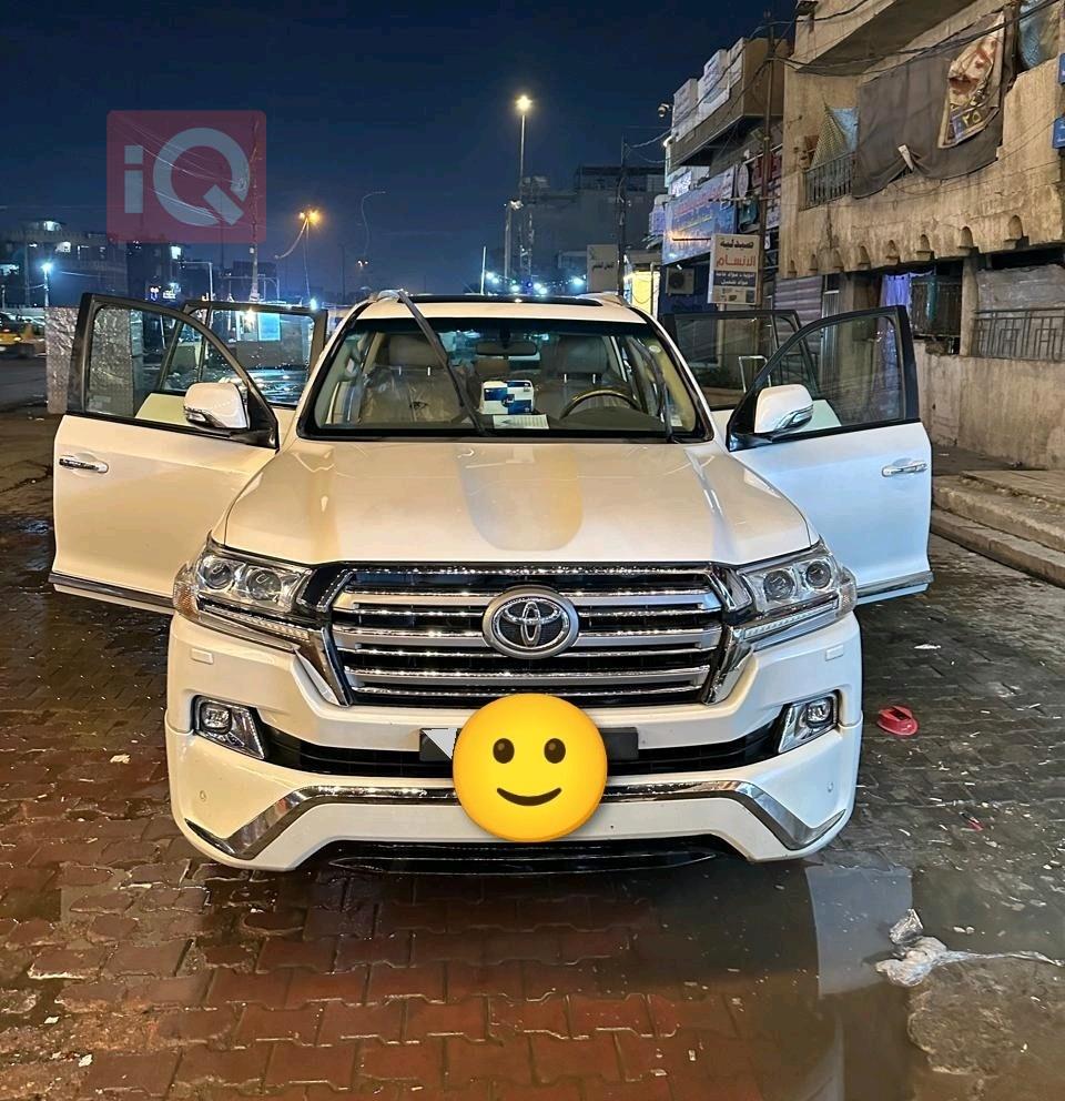 تويوتا لاندكروزر